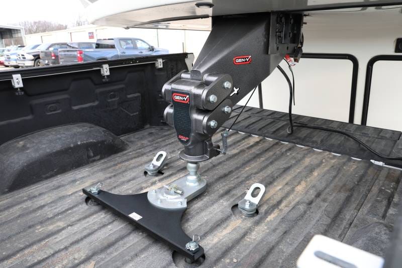 Gen-Y Executive Torsion-Flex Auto 5th Wheel to Gooseneck 2-5/16in Coupler (4.5K-6.5K PW) - GH-8075AL