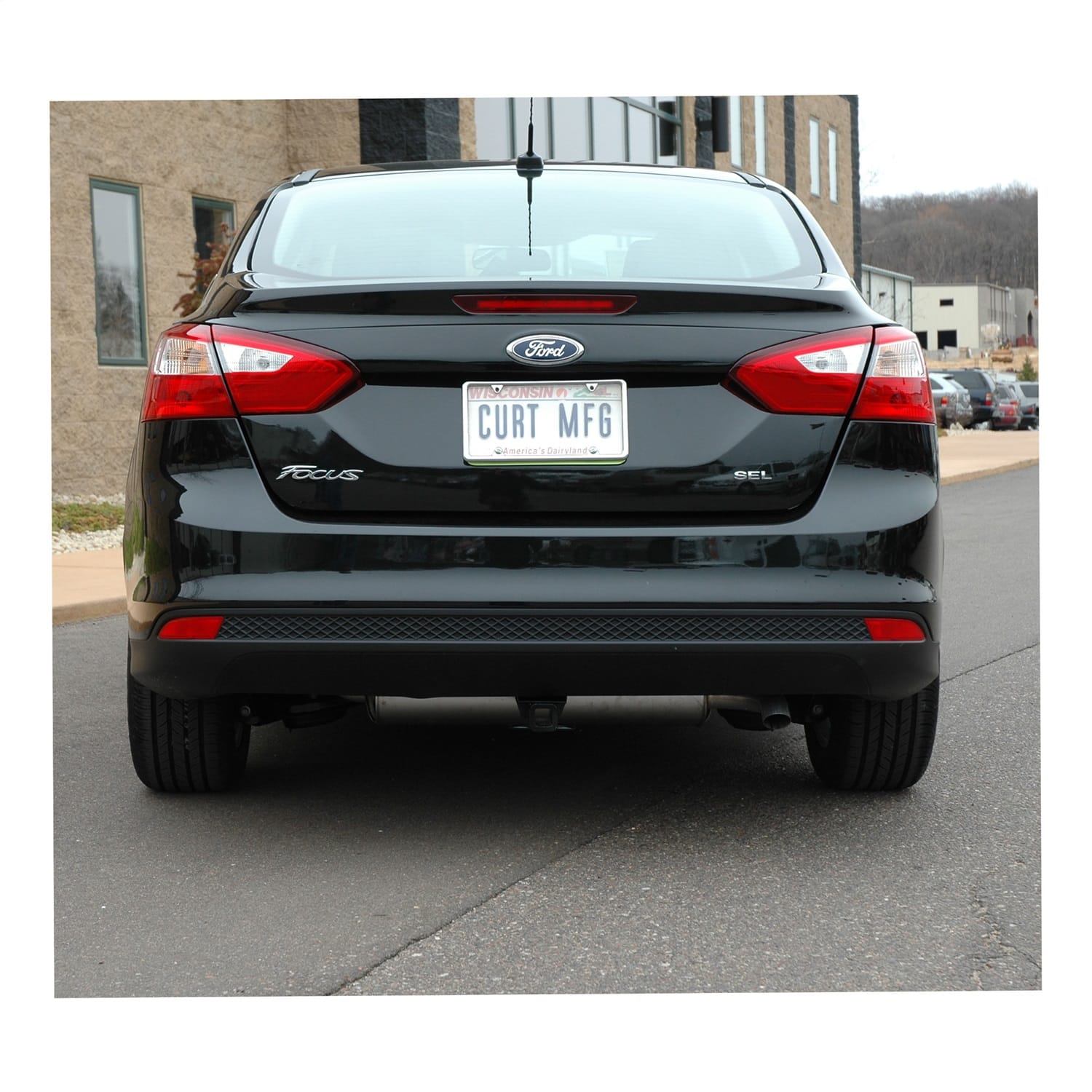 Class 1 Trailer Hitch; 1-1/4in. Receiver; Select Ford Focus thumbnail 3