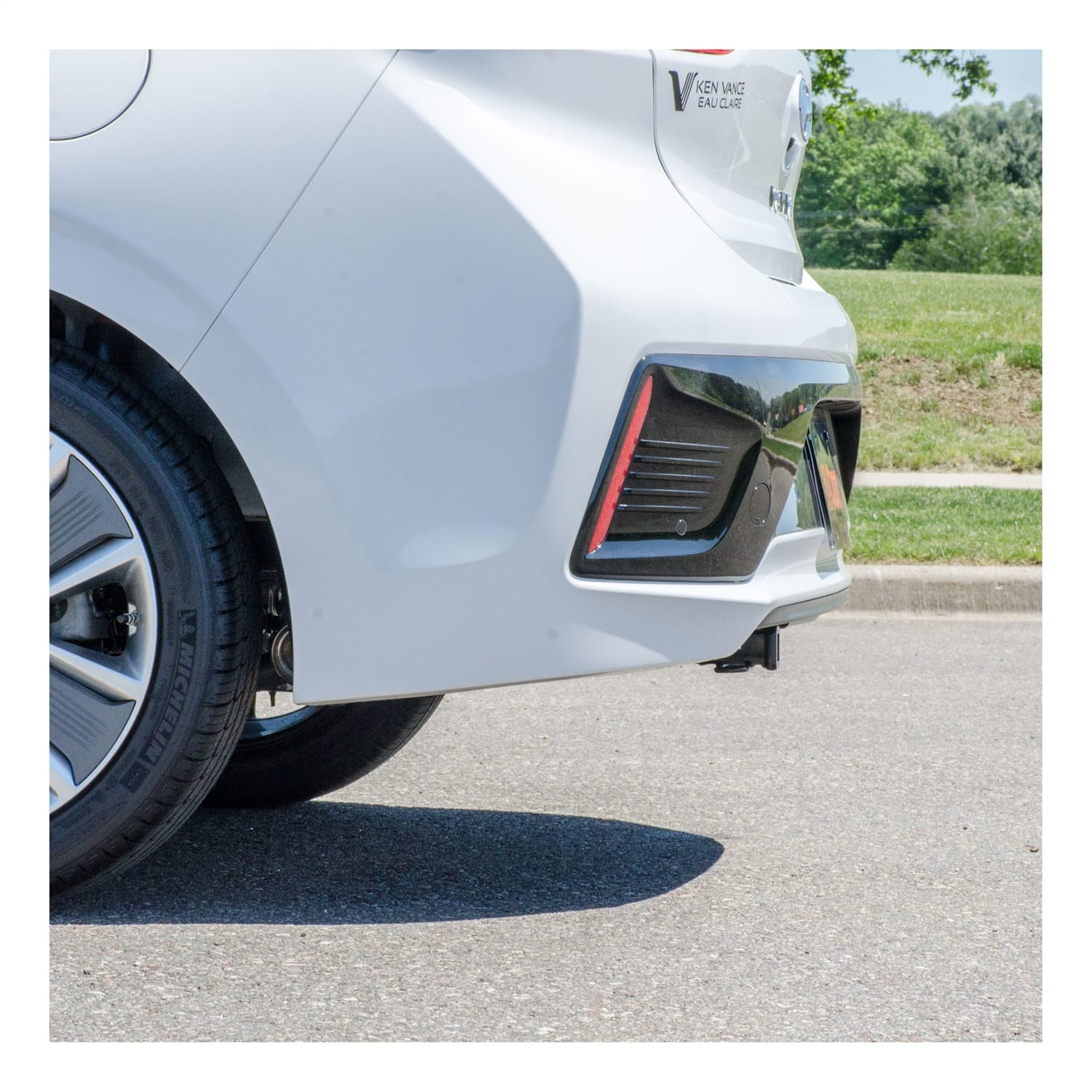 Class 1 Trailer Hitch; 1-1/4in. Receiver; Select Hyundai Ioniq thumbnail 4