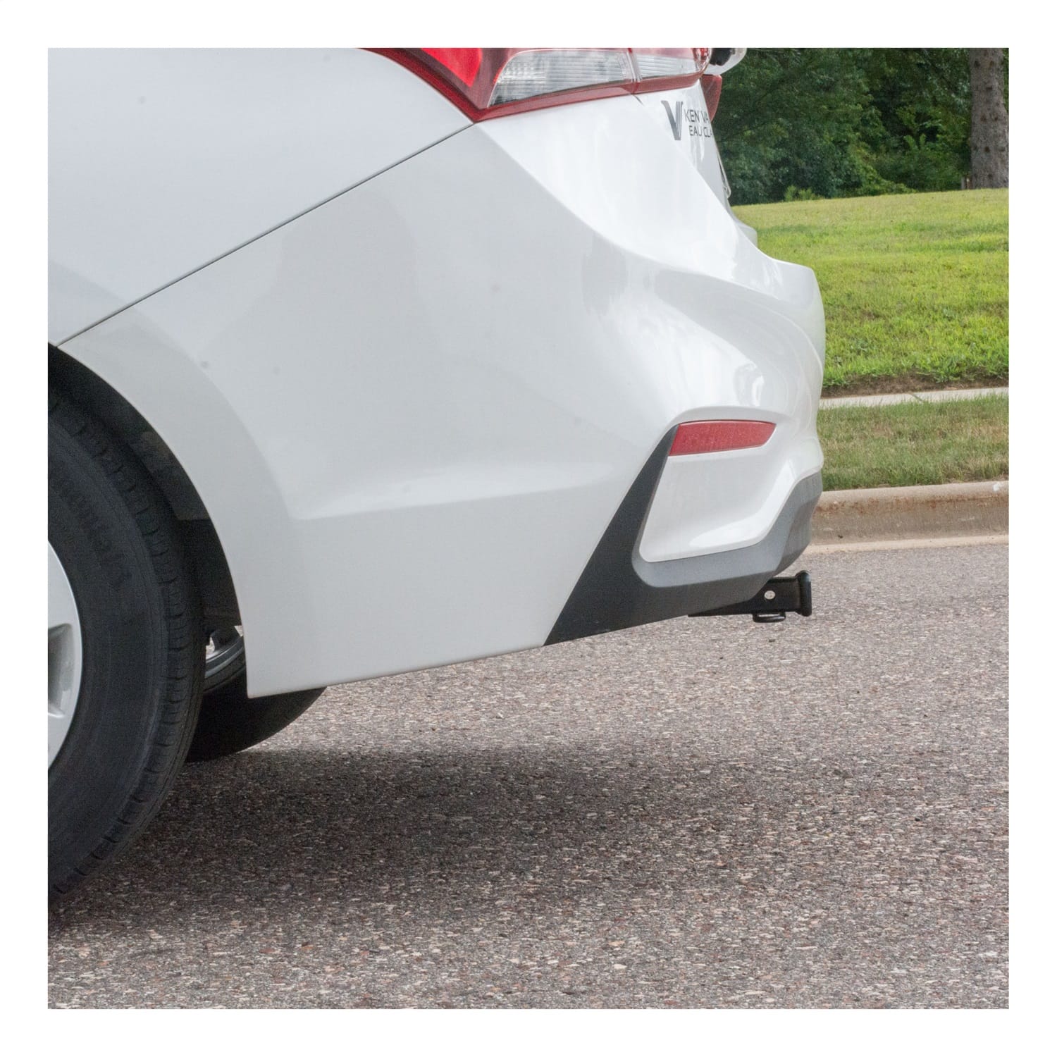 Class 1 Trailer Hitch; 1-1/4in. Receiver; Select Hyundai Accent thumbnail 4