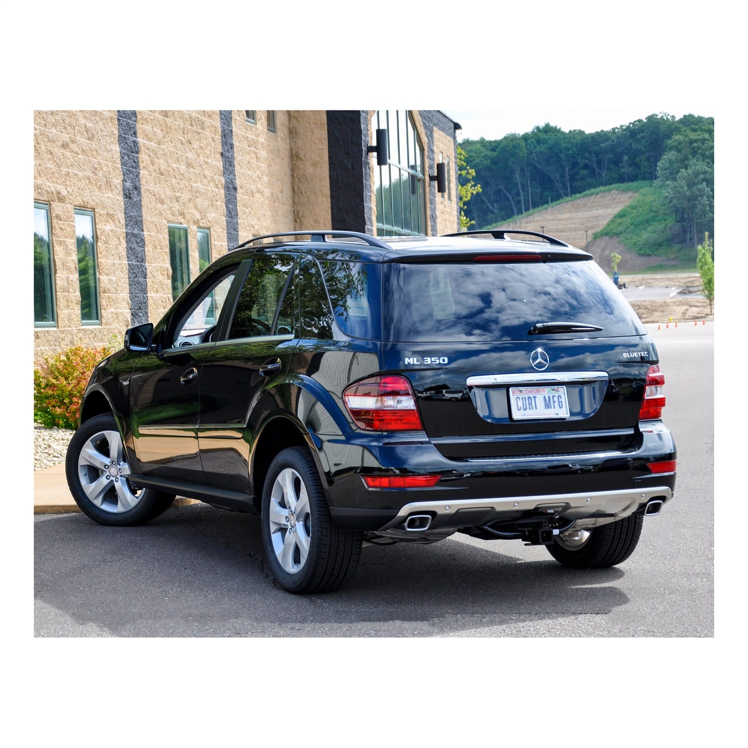 Class 3 Hitch; 2in. Receiver; Select Mercedes-Benz GL350; GL450; GL500; ML350 thumbnail 2