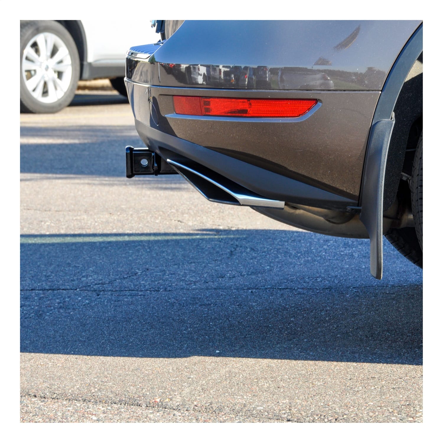 Class 3 Trailer Hitch; 2in. Receiver; Select Porsche Cayenne; Volkswagen Touareg thumbnail 4