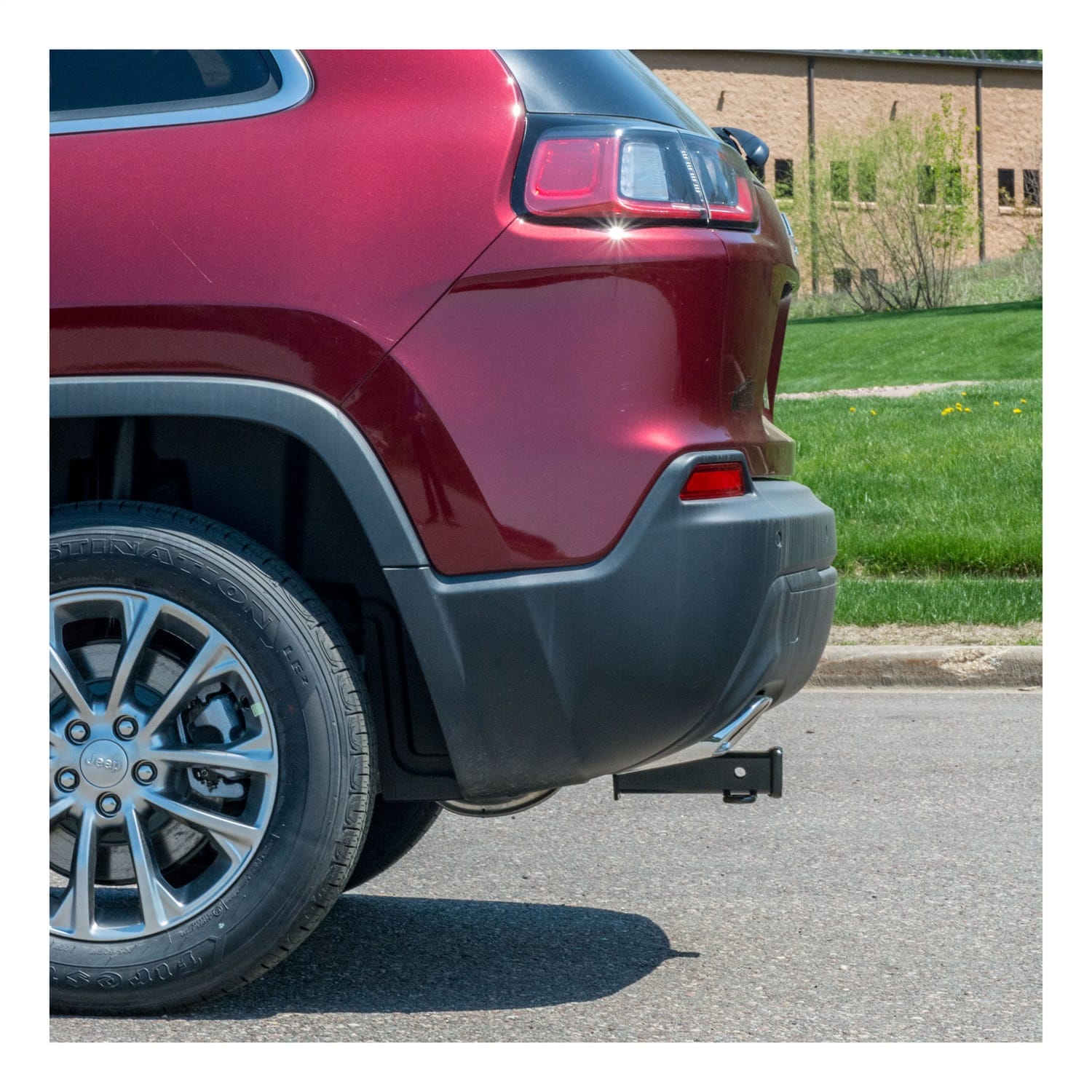 Class 3 Hitch; 2in. Receiver; Select Jeep Cherokee KL (Concealed Main Body) thumbnail 4