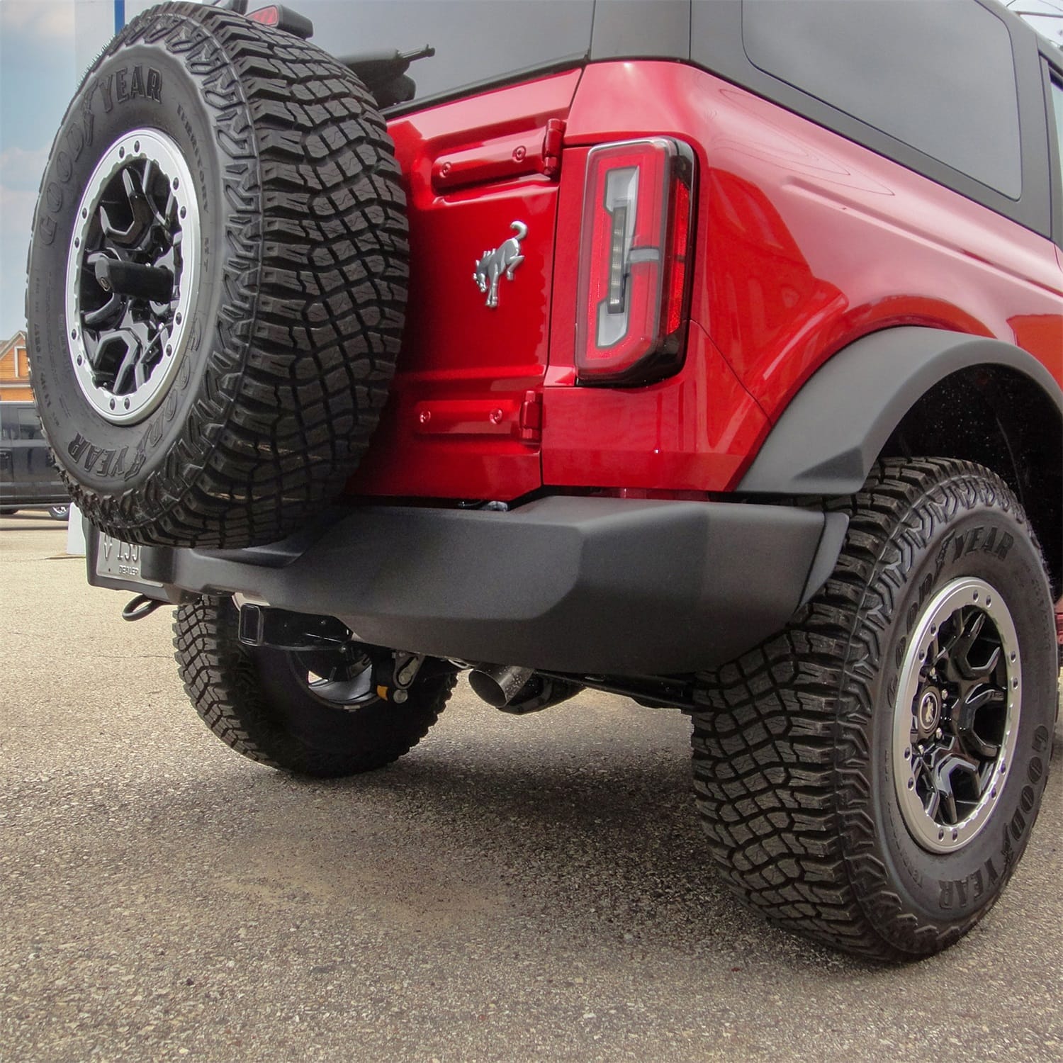 Class 3 Trailer Hitch; 2in. Receiver; Select Ford Bronco thumbnail 2