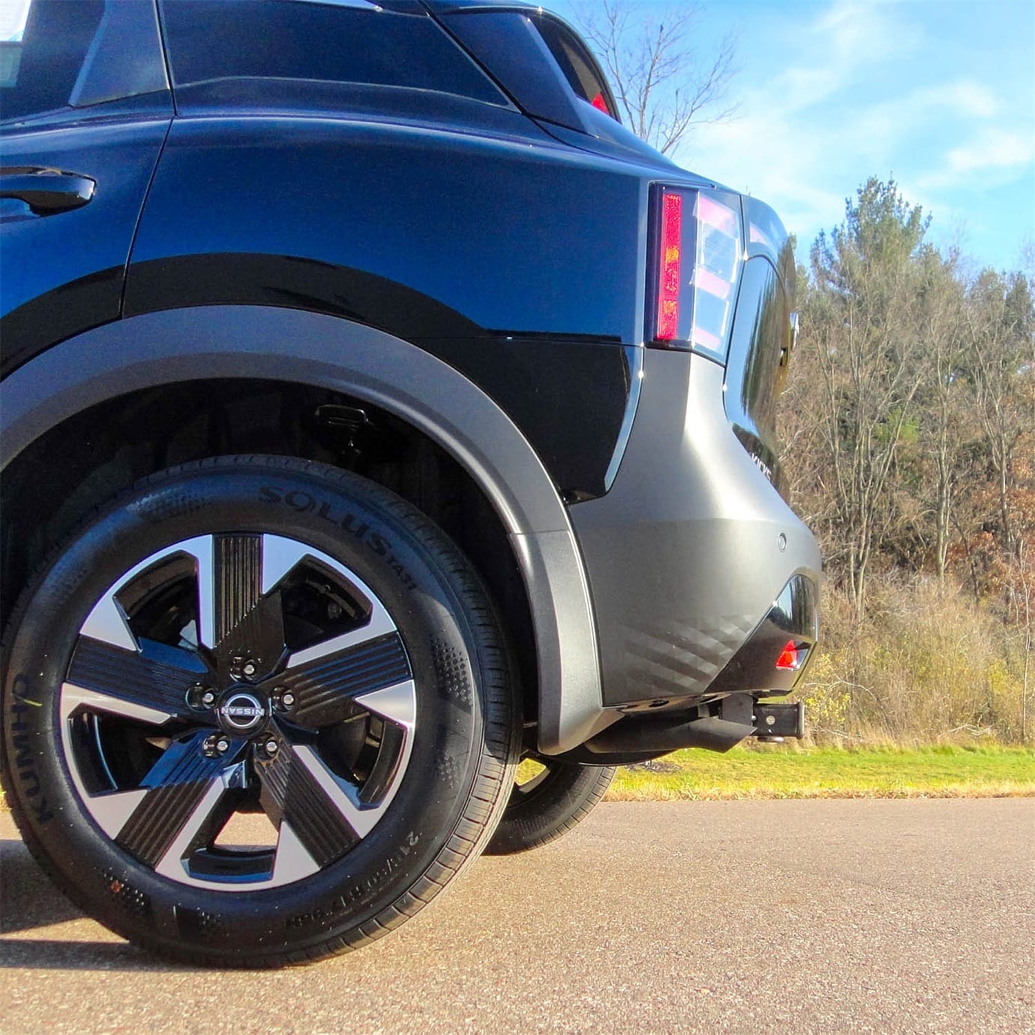 Class 3 Trailer Hitch; 2in. Receiver; Select Nissan Kicks thumbnail 4