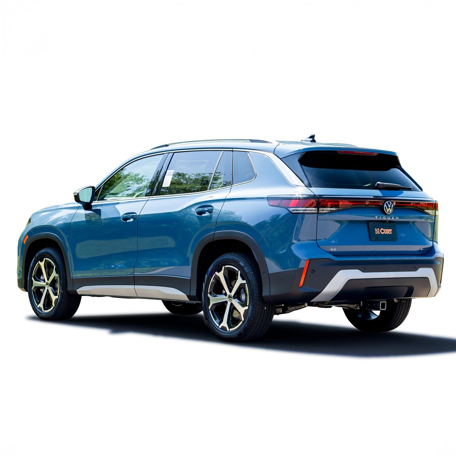 Class 3 Trailer Hitch; 2in. Receiver; Select Volkswagen Tiguan thumbnail 2