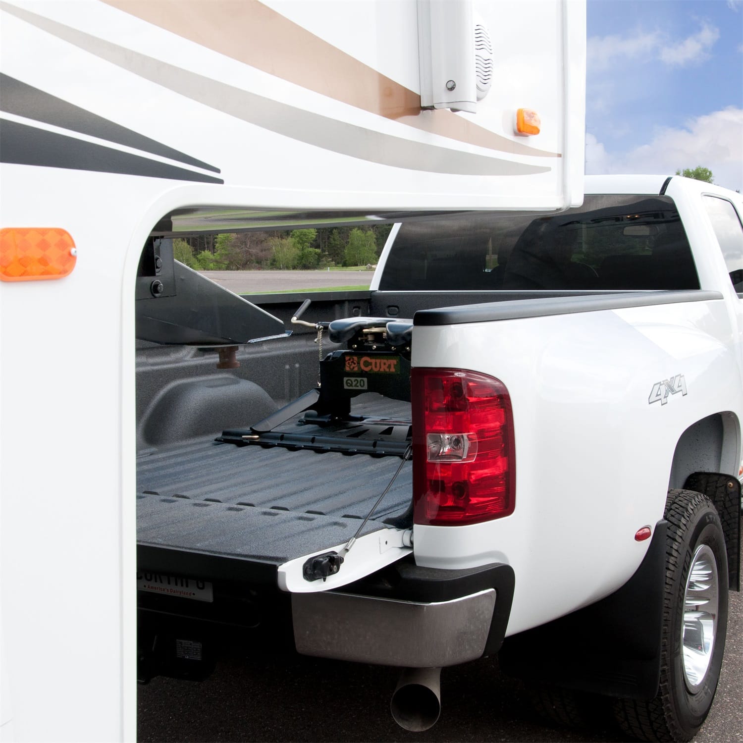 X5 Gooseneck-to-5th-Wheel Adapter Plate for Double Lock thumbnail 2