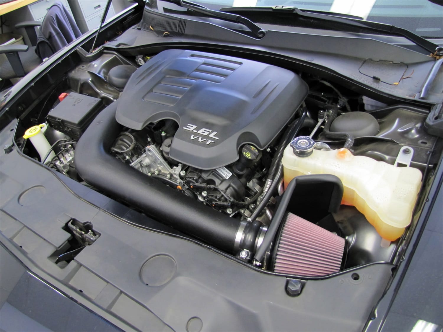 Performance Air Intake System thumbnail 10
