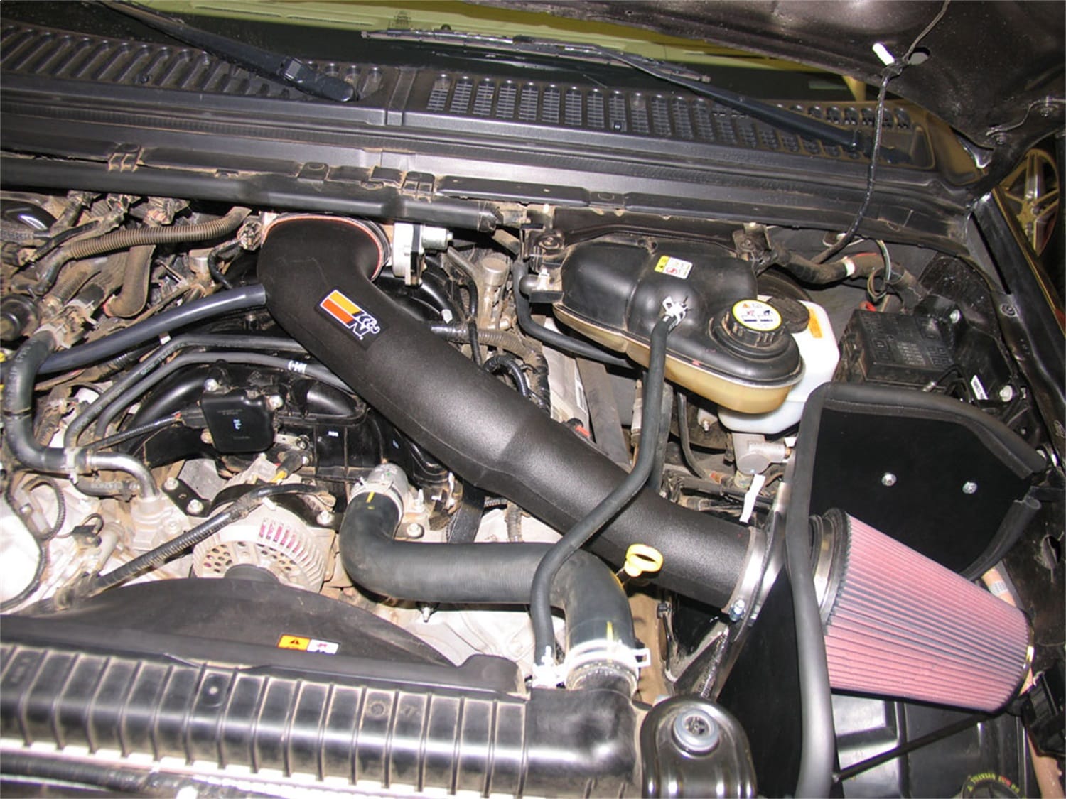 Performance Air Intake System thumbnail 9