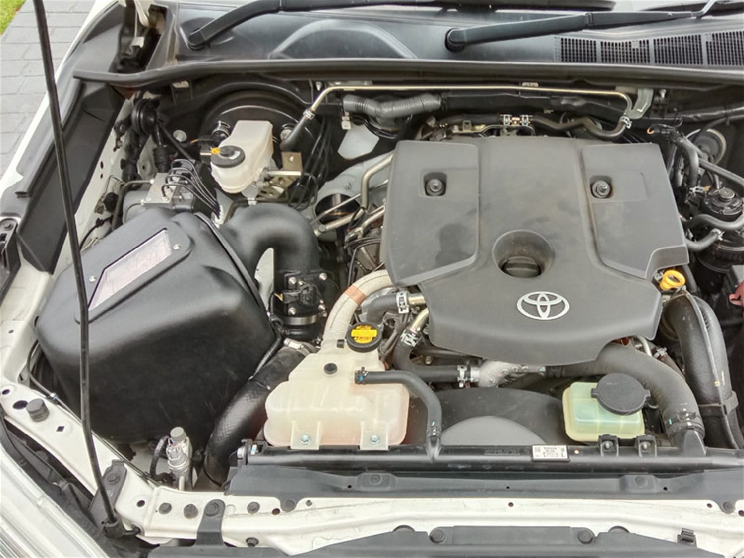 Performance Air Intake System thumbnail 11