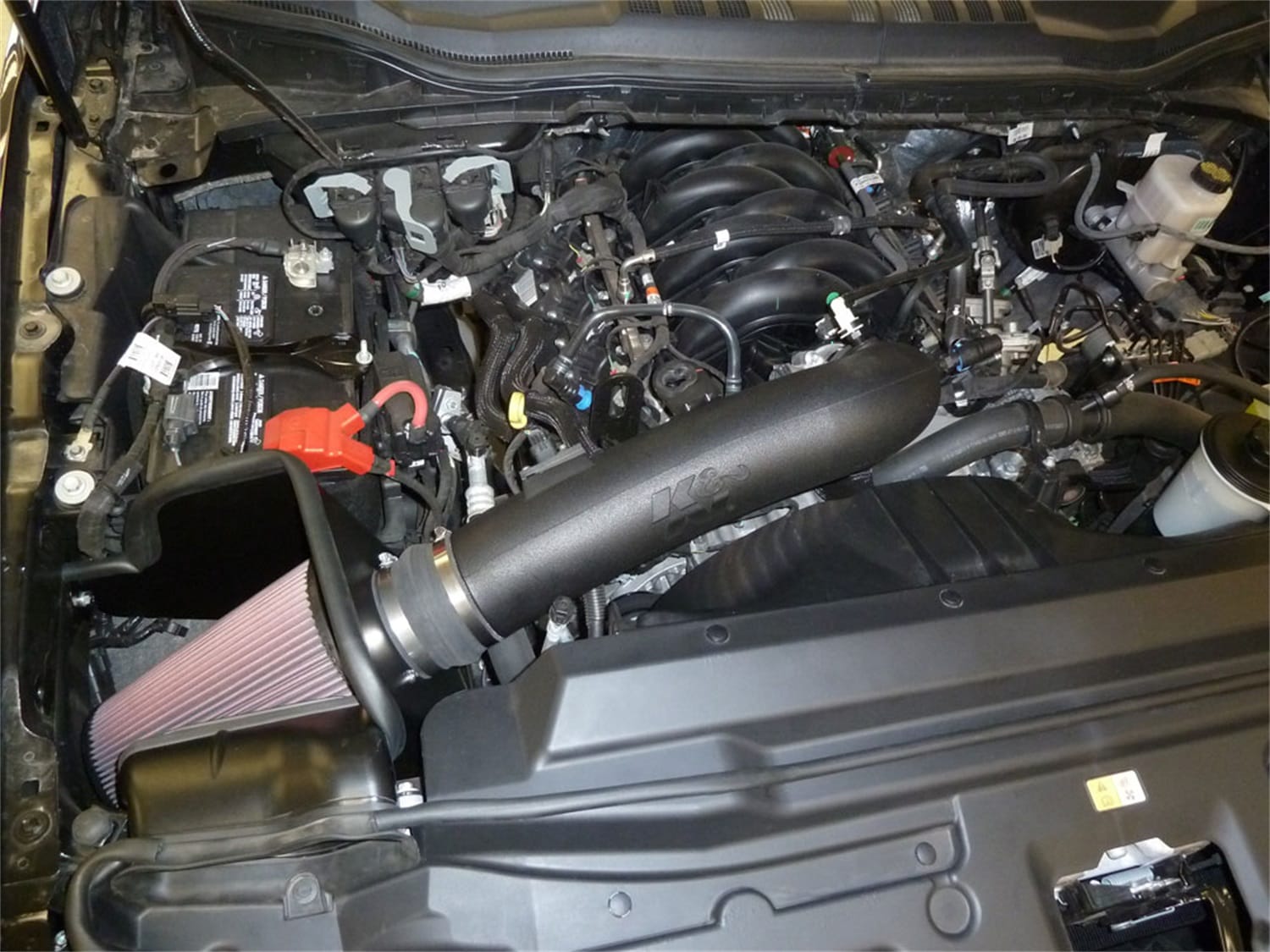 Performance Air Intake System thumbnail 12