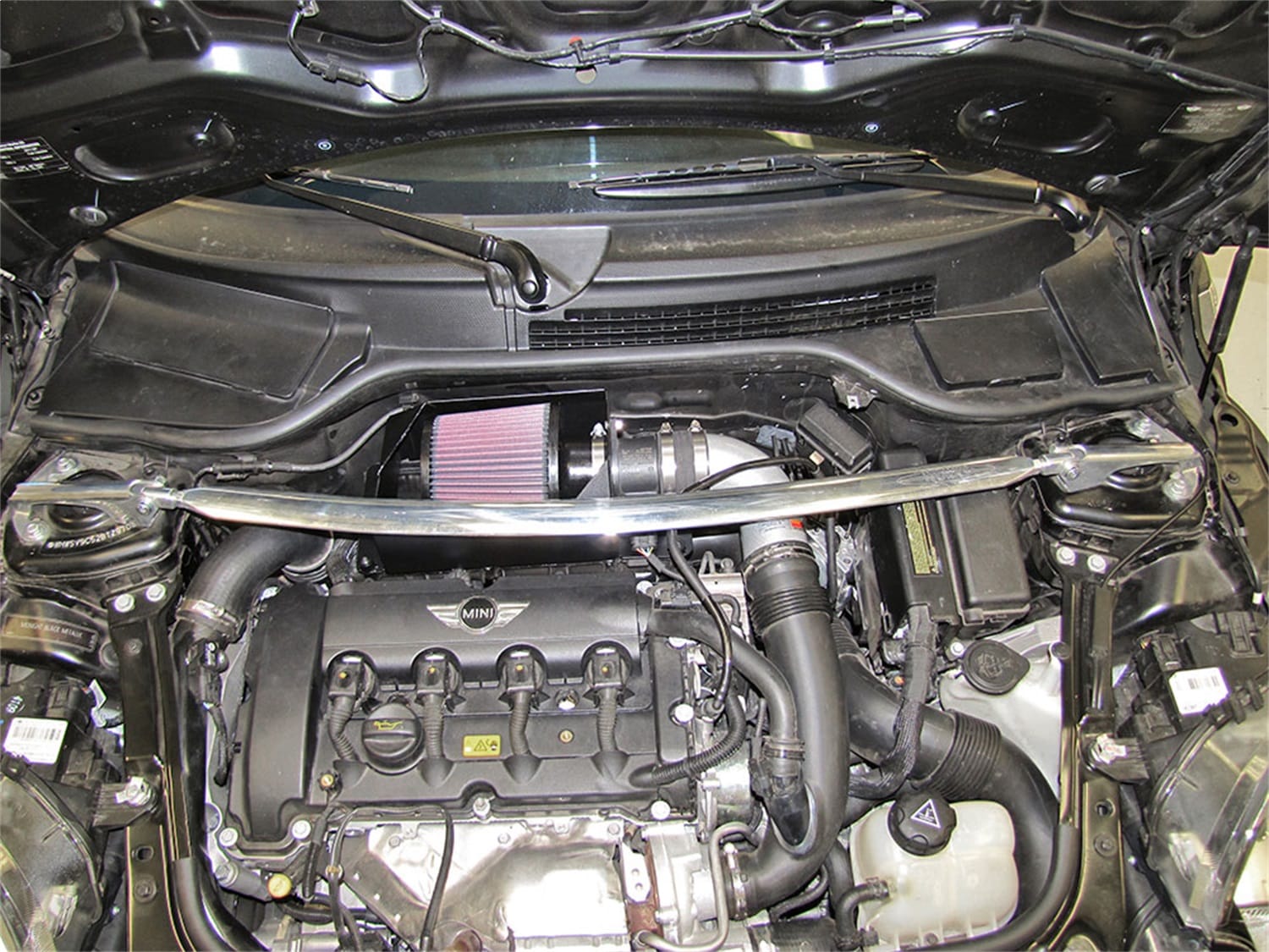 Performance Air Intake System thumbnail 12