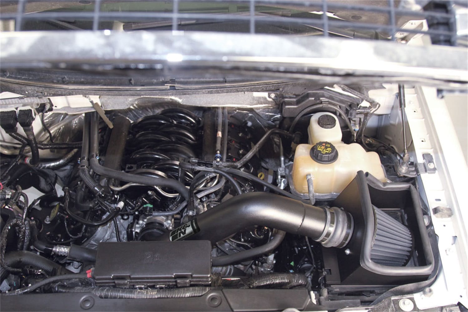Performance Air Intake System thumbnail 12