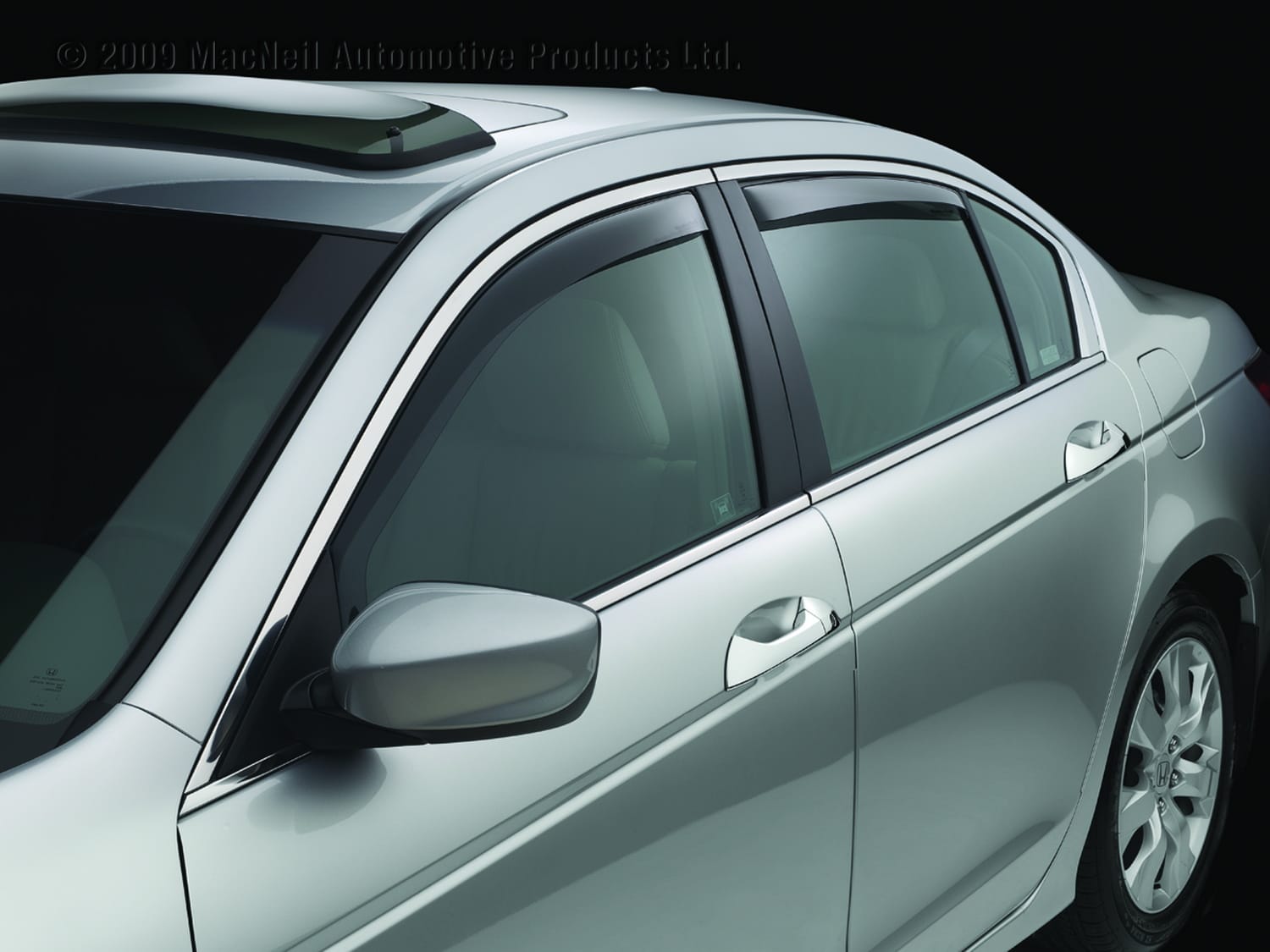 Side Window Deflector Set thumbnail 2
