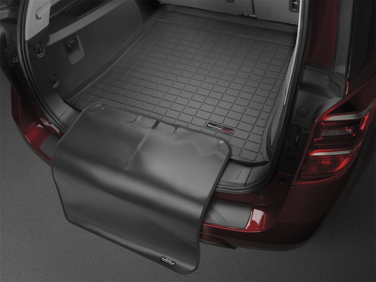 Cargo Liner w/Bumper Protector thumbnail 2