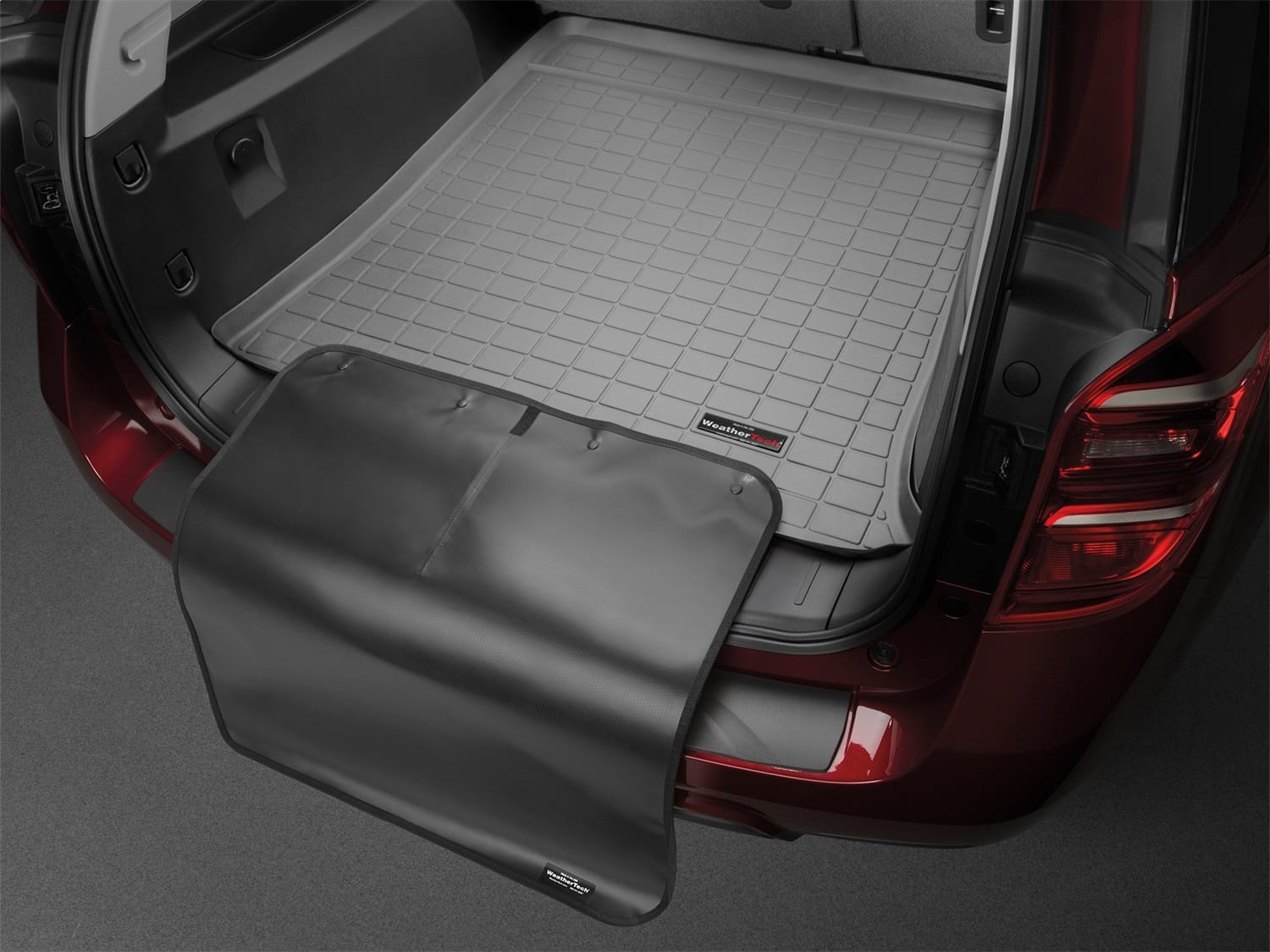 Cargo Liner w/Bumper Protector thumbnail 2