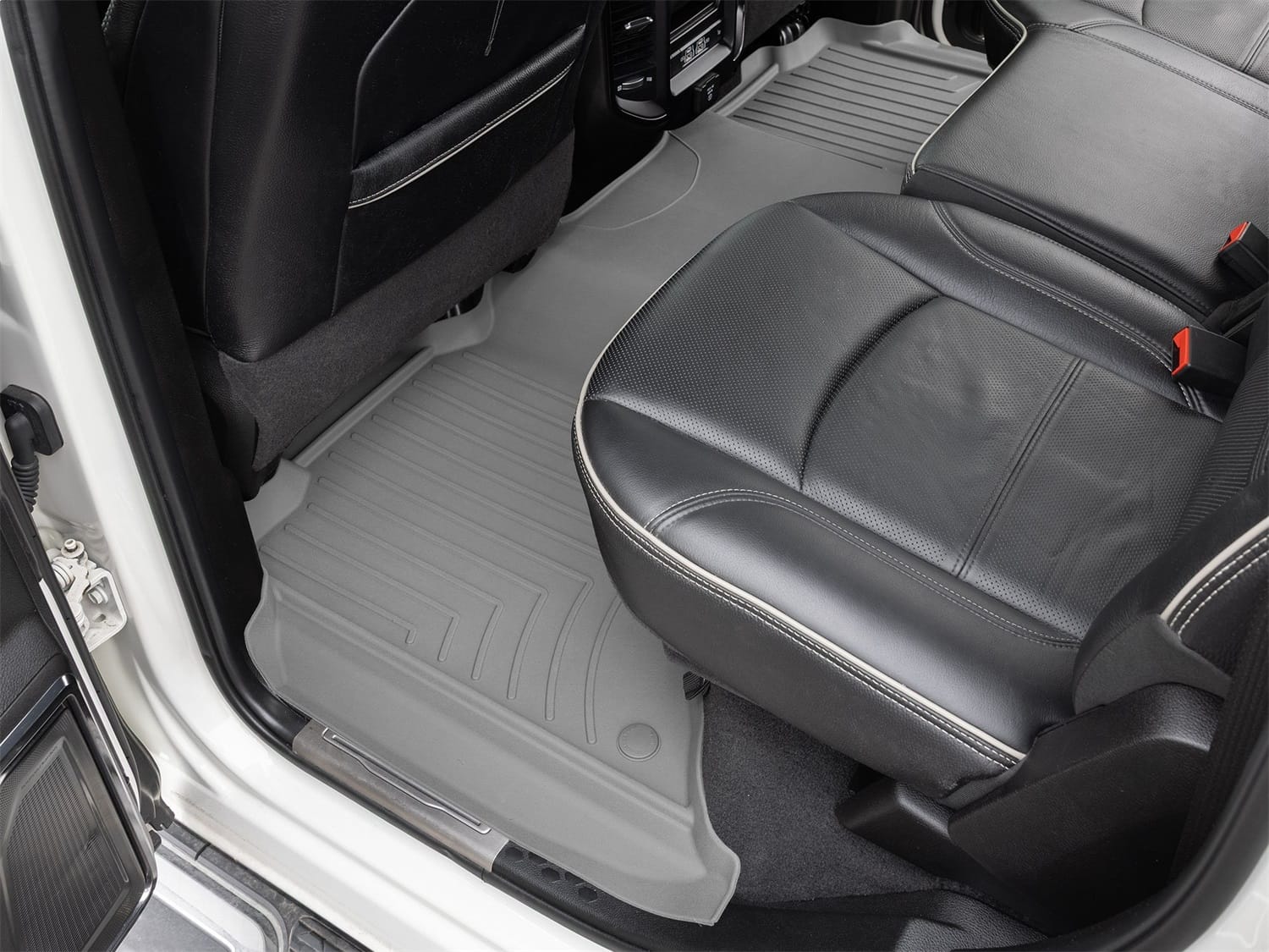 WeatherTech FloorLiner HP Floor Mat Set - 4615452IM image 13