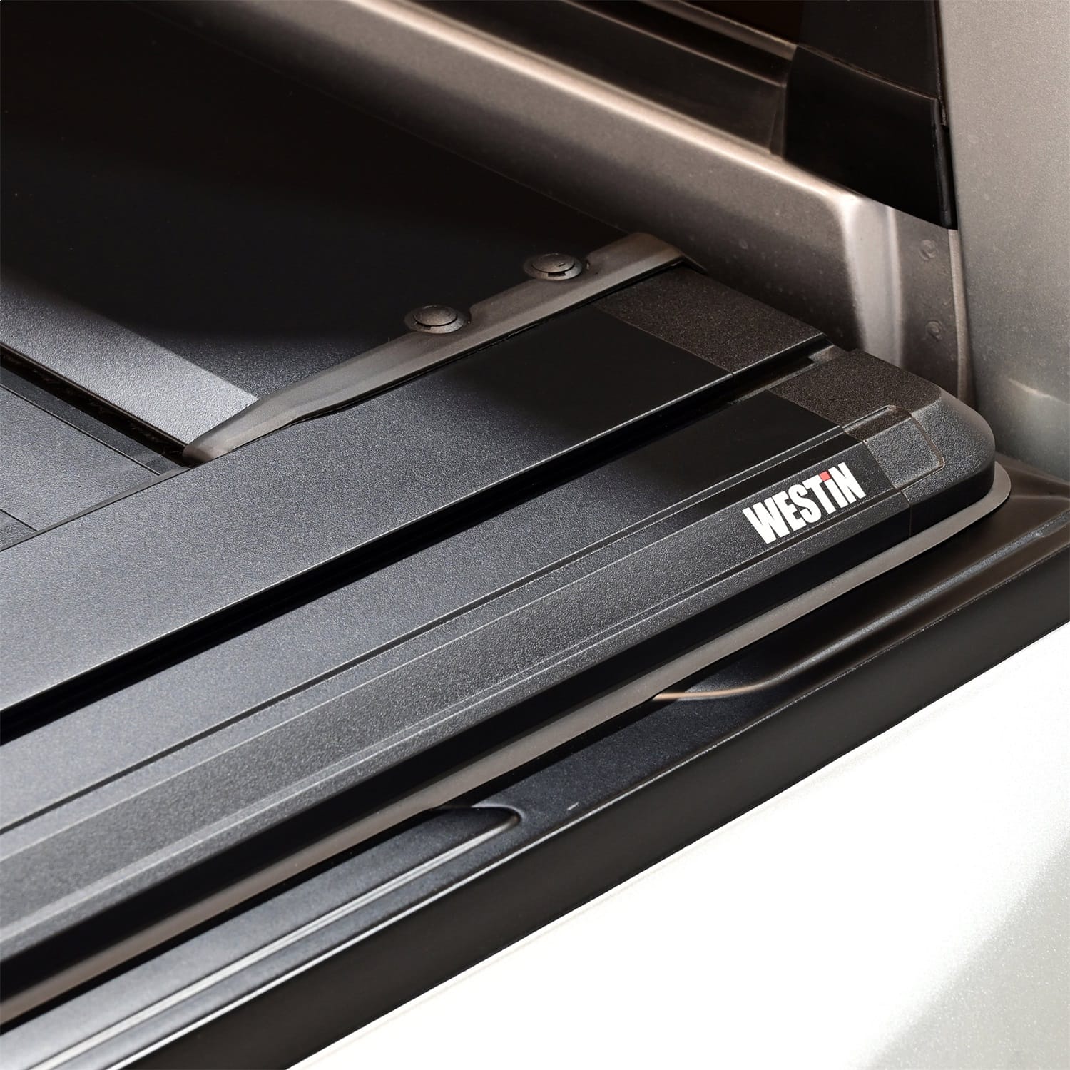 Electric Retractable Tonneau Cover thumbnail 14